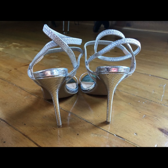 Silver Heels🐍🌬 - strappy snake stiletto - Picture 5 of 9